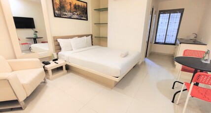 The Bouvice Room Type - Deluxe Room