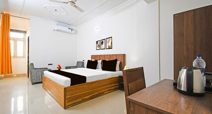 Super Collection O Raja Bazar Bailey Road Room Type - Deluxe