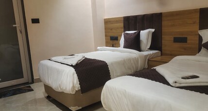 Shree Hari Villa Room Type - Deluxe Room