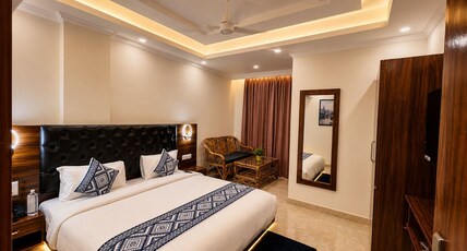 Hotel Gangotri Palace Room Type - Deluxe Room with Balcony