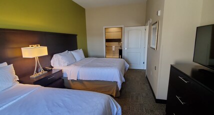 Staybridge Suites Eau Claire - Altoona, an IHG hotel Room Type - 2 Bedroom Suite Communications Accessible Roll Shower Staybridge Suites Eau Claire - Altoona, an IHG hotel Room Type - 2 Bedroom Suite Communications Accessible Roll Shower