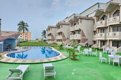 Hotel Sagar Tarang (Berries Group)