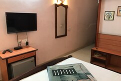 Address of Hotel D R International