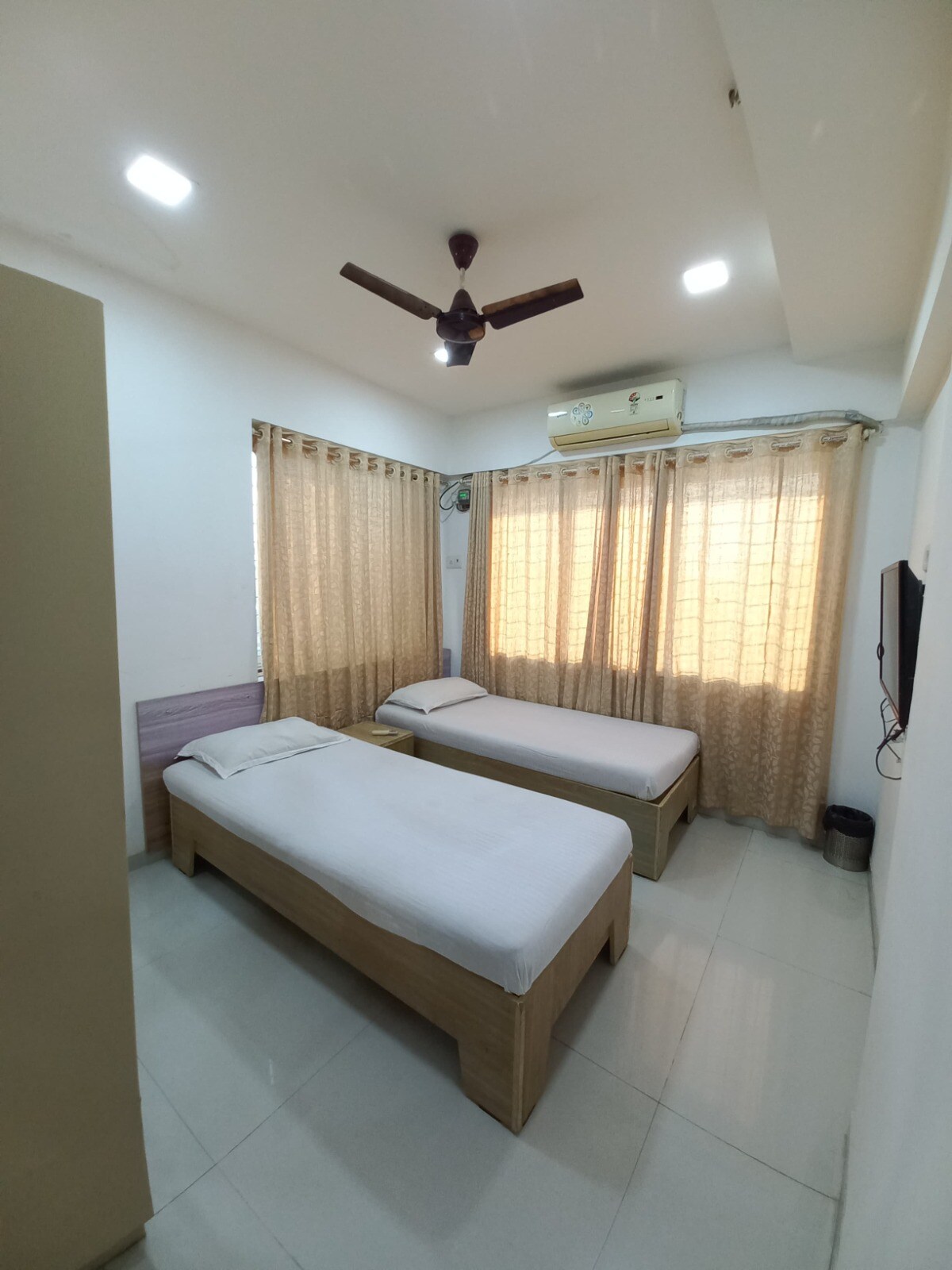 Tuliip Serviced Apartments BKC - Tap to explore photos