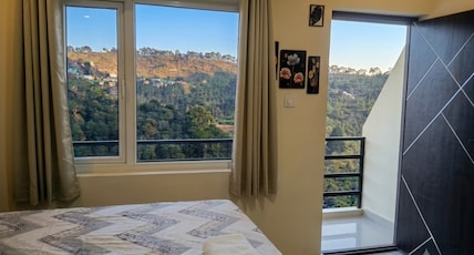 Malabar Cottage - Panoramic Mountain View Room Type - Deluxe Triple Mountain Sunrise Balcony Room Malabar Cottage - Panoramic Mountain View Room Type - Deluxe Triple Mountain Sunrise Balcony Room