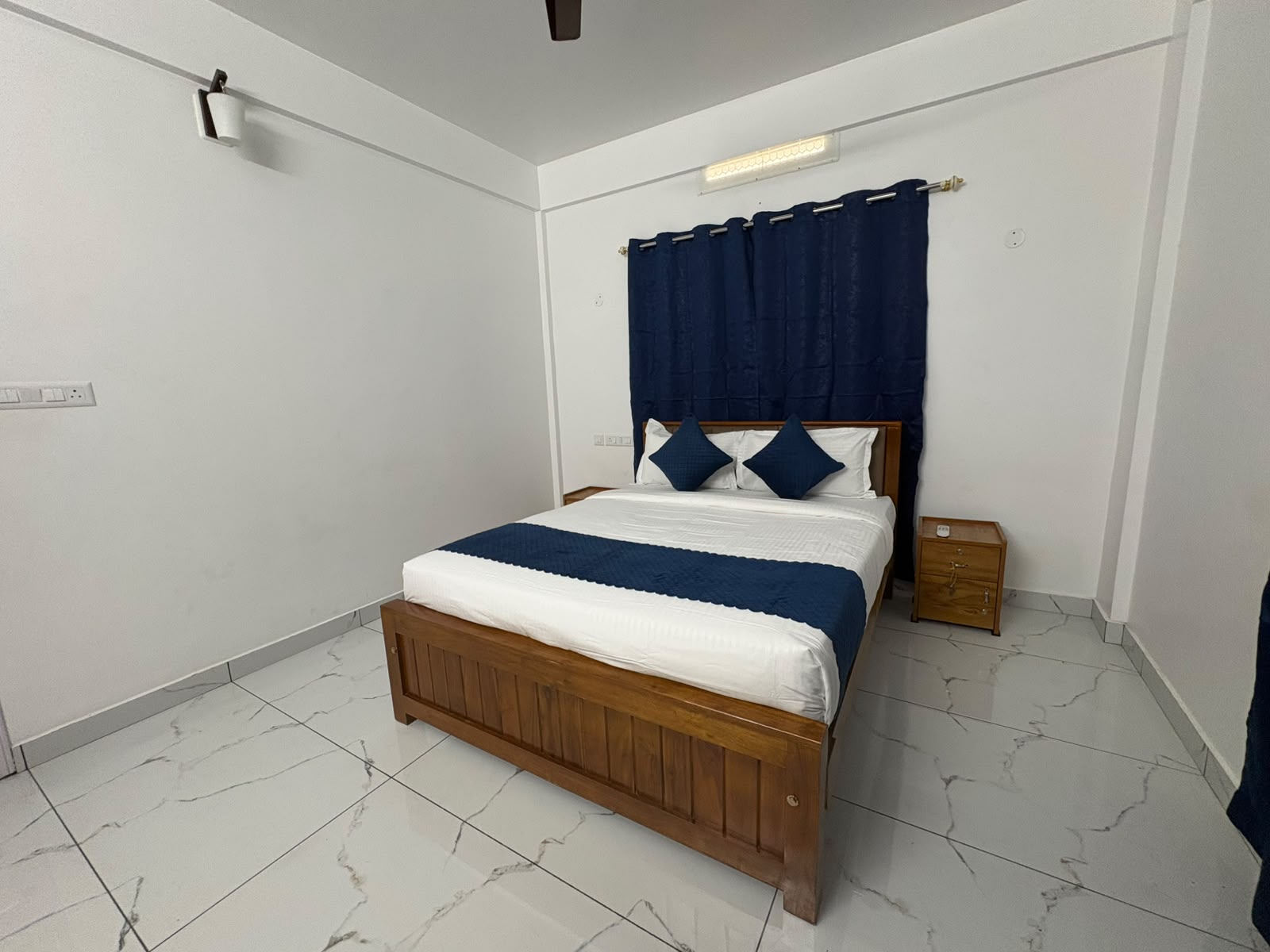 Aura Suites(Near Amrita Hospital) - Tap to explore photos