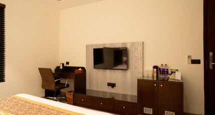 HOTEL SMILY Room Type - DELUXE