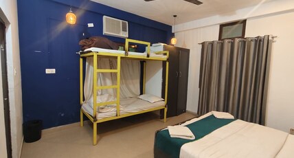 Travoha Room Type - Standard Quadruple Room
