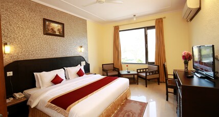 Hotel Uday Residency (Opp Radha Swami Satsang Beas) Room Type - Premium Room - King Bed