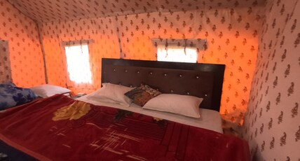 Peak of Heaven - Swiss Cottages Room Type - Bedroom 1