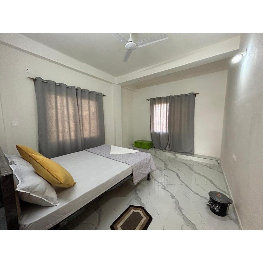 Venysa Home Stay - Tap to explore photos