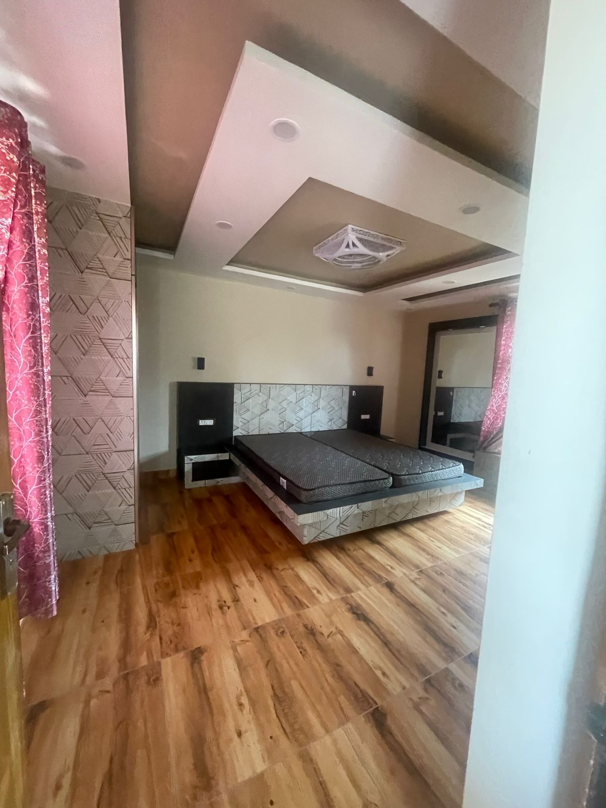 Geetanjali Villa - Tap to explore photos