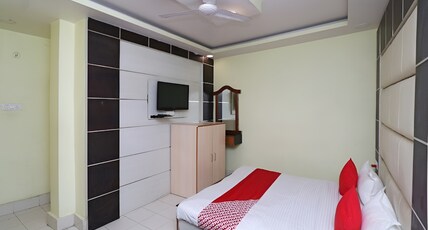 Hotel Neelkanth Lucknow Room Type - Semi Deluxe Room Hotel Neelkanth Lucknow Room Type - Semi Deluxe Room