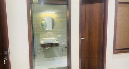 HOTEL ML GRAND Room Type - SEMI DELUXE