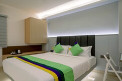 Treebo Premium D Consulate, 5 Mins Walk To US Consulate