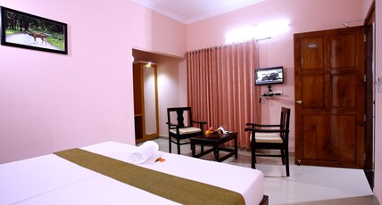 THE CLIRIND RESORTS Room Type - Silver Deluxe
