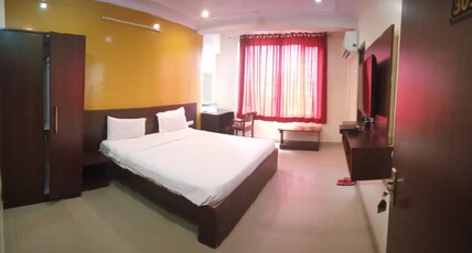Hotel Lily Bay Inn Room Type - Deluxe Room