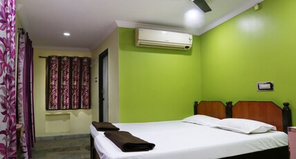 Hotel Vani Lodge Room Type - Deluxe Room (AC) Double Bed