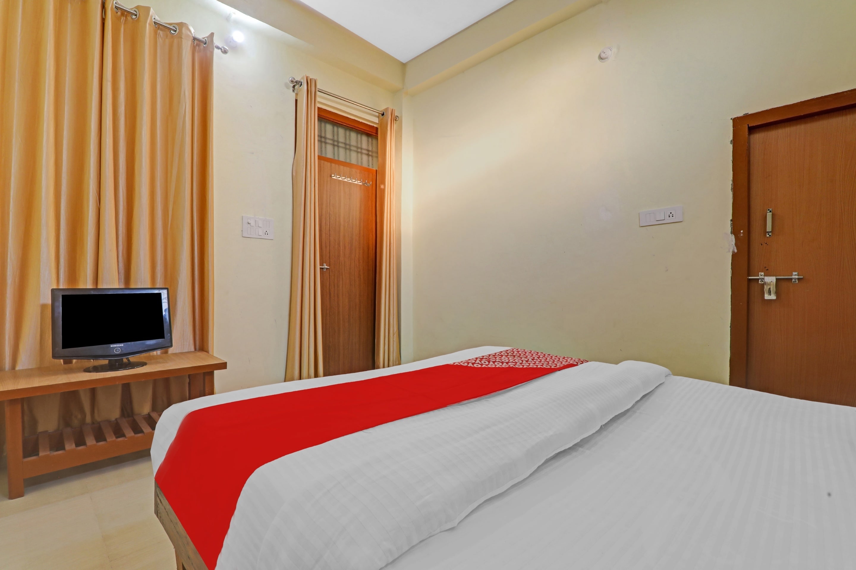 Hotel O Kk Guest House - Tap to explore photos