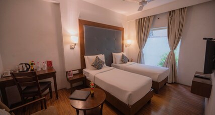 Ginger Bhavnagar Room Type - Executive Room with City view and King or Twin Bed