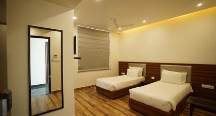 Hotel Regal By Rhytham Room Type - Deluxe Twin Room