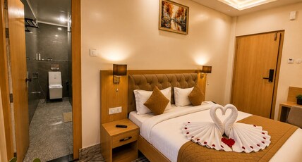 Hotel Kashi Crown Room Type - Standard Room Hotel Kashi Crown Room Type - Standard Room