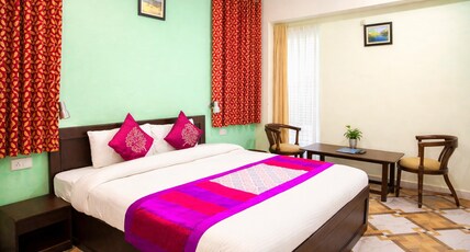 Hotel Avlokan Near Kainchi Dham Mandir Room Type - Deluxe Room with Private Balcony Hotel Avlokan Near Kainchi Dham Mandir Room Type - Deluxe Room with Private Balcony