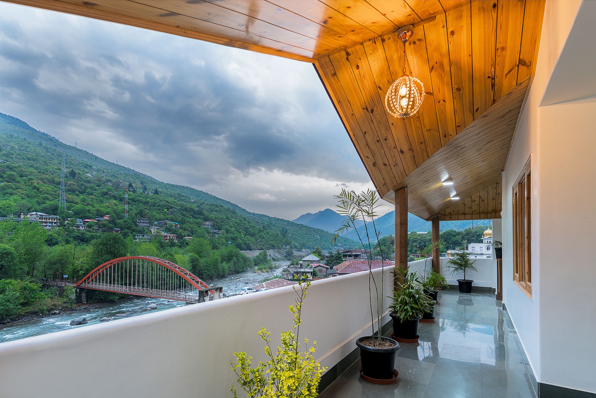 Hotel Kullu Valley - A River Facing Boutique Hotel - Tap to explore photos