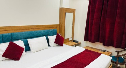 Hotel Raj Room Type - Basic Tripple Bed