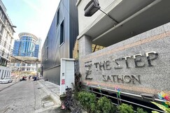 Collection O The Step Sathorn