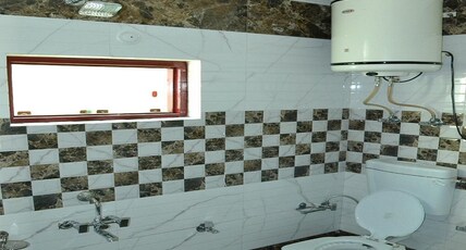 Hotel Hilal Palace Srinagar Room Type - Standard Room