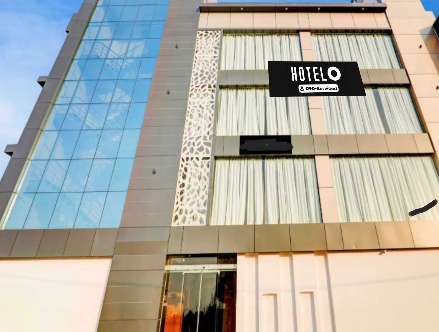 Hotel O Munsi Puliya Metro Lucknow - Tap to explore photos