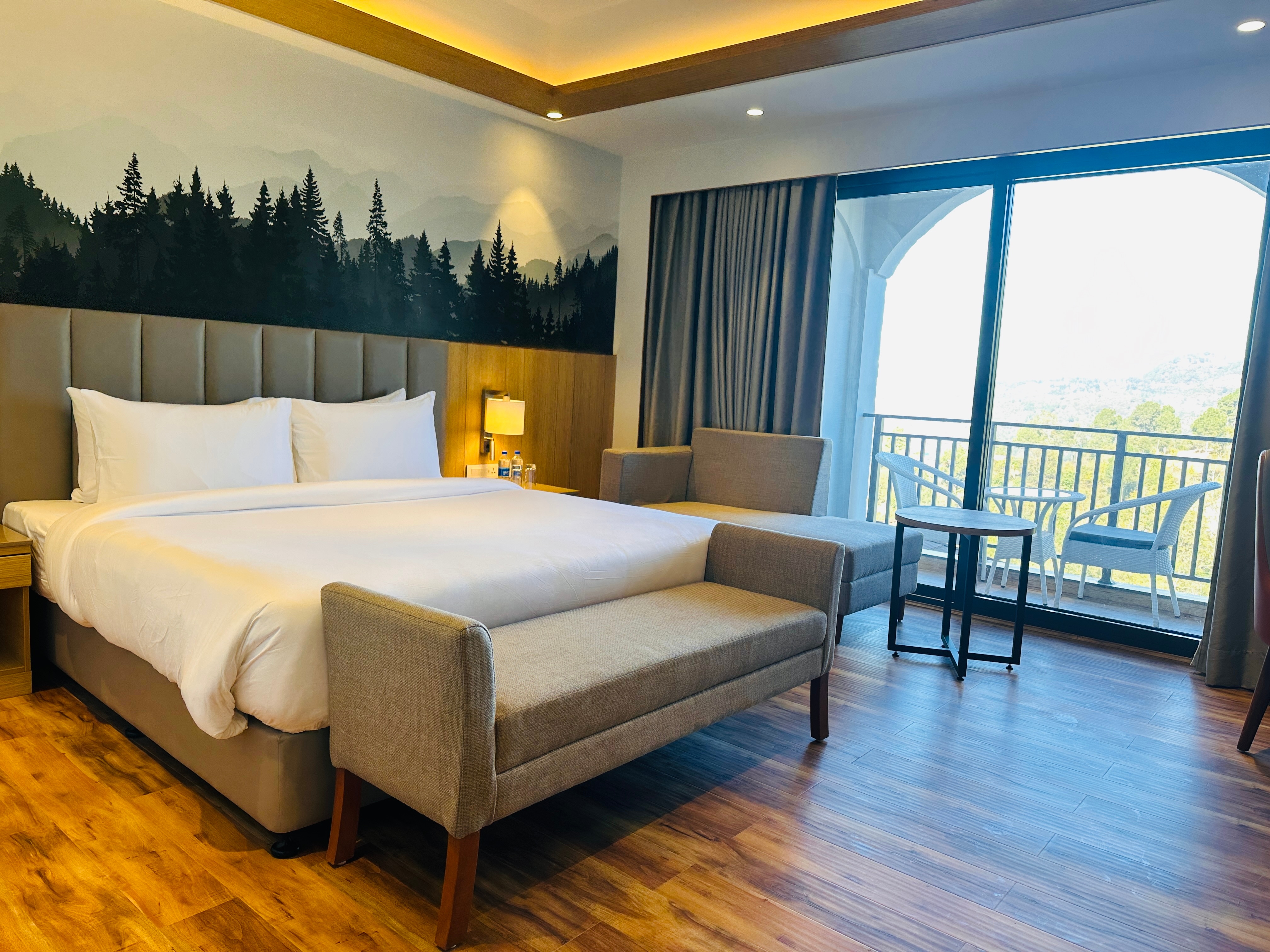 Best Western Matra Kasauli - Tap to explore photos