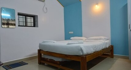 POORNIMA BEACH HOLIDAY HOME Room Type - standard AC with sea view