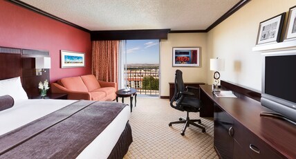 Albuquerque Crowne Plaza Room Type - 1 King 1 Bedroom Suite Mountain View