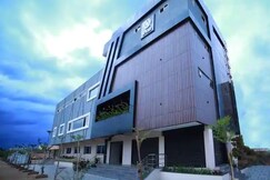 HOTELS AV PLAZA AC ROOMS