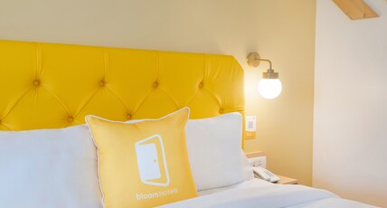 Bloom Hotel - BKC Kalina Room Type - Deluxe King Room