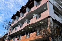 Tirthan River View Cottage | Rooms & Restaurant