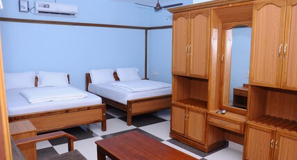 Sivans Inn Room Type - Four Bed - Family Room