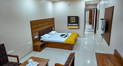 HOTEL SWASTIK Room Type - SUITE ROOM