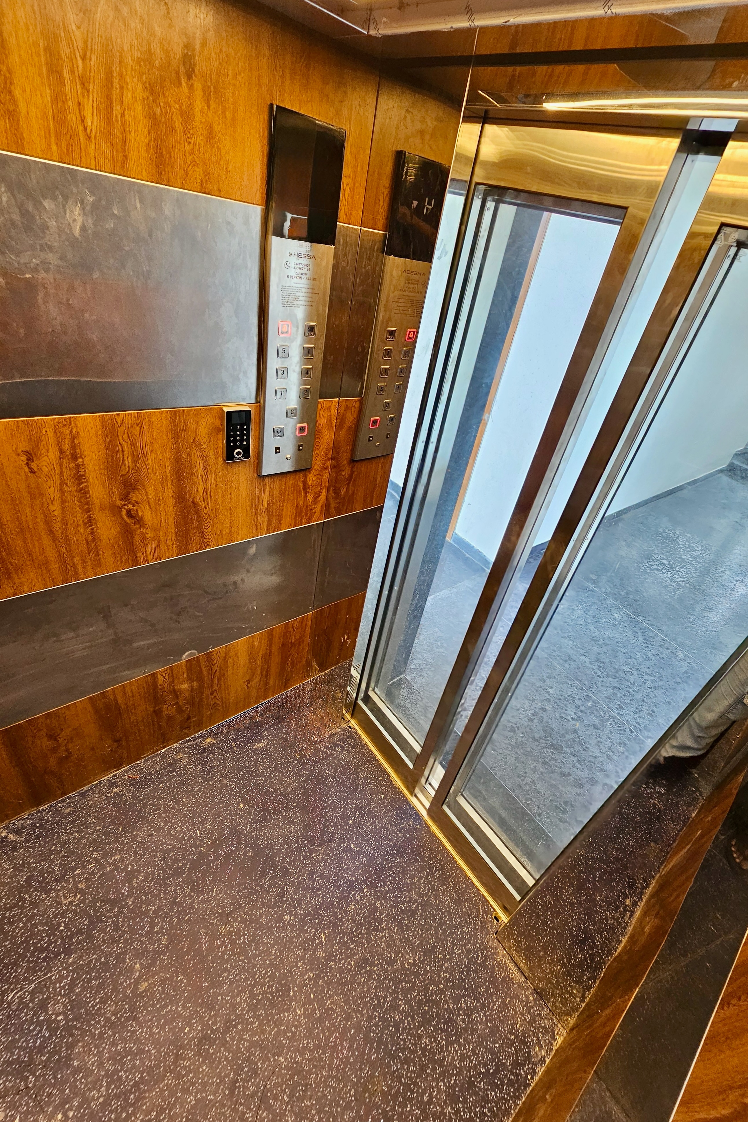 TrueLife Summit Suites - Tap to explore photos