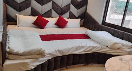 Hotel Dev Vanshi Palace Room Type - FAMILY ROOM