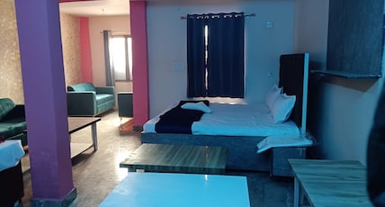Shri Narayanam Dharamshala Room Type - Family Room with Balcony and river view. Shri Narayanam Dharamshala Room Type - Family Room with Balcony and river view.