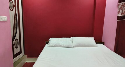 Maa Durga Inn | Near Kashi Vishwanath Temple Room Type - Standard Non AC | Attached Washroom