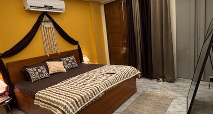 Boho Vibes -Spacious/ Private/ Cozy space in Delhi Room Type - Boho Vibes -Spacious/ Private/ Cozy space in Delhi
