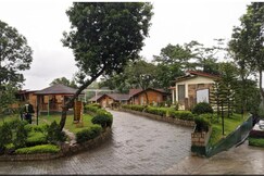 Rishat Sngi Orchid Resort, Shillong
