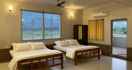 The Mount View Castle Hotels and Resorts Room Type - DELUXE SUITE AC The Mount View Castle Hotels and Resorts Room Type - DELUXE SUITE AC