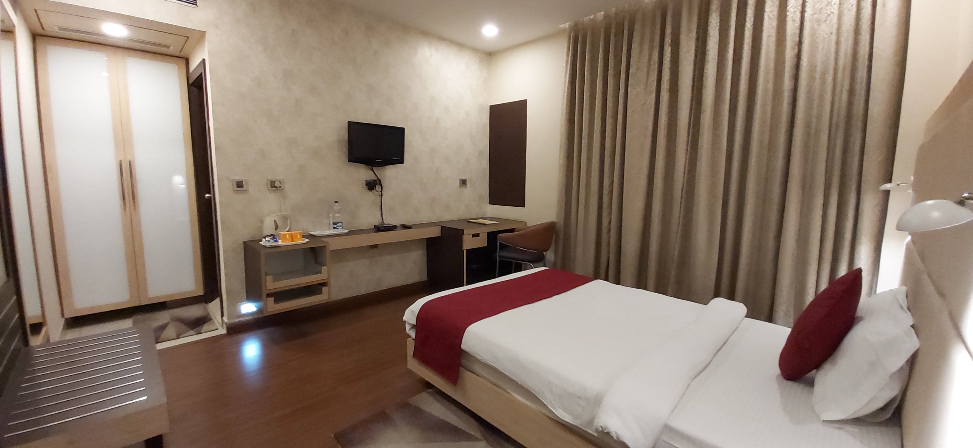Hotel Nataraj - Tap to explore photos