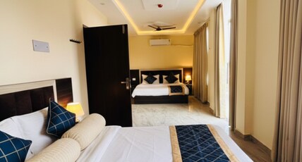 Hotel Maa Shakuntala palace/ ShriRam Janmbhoomi Room Type - Family Room ( Shared ) 