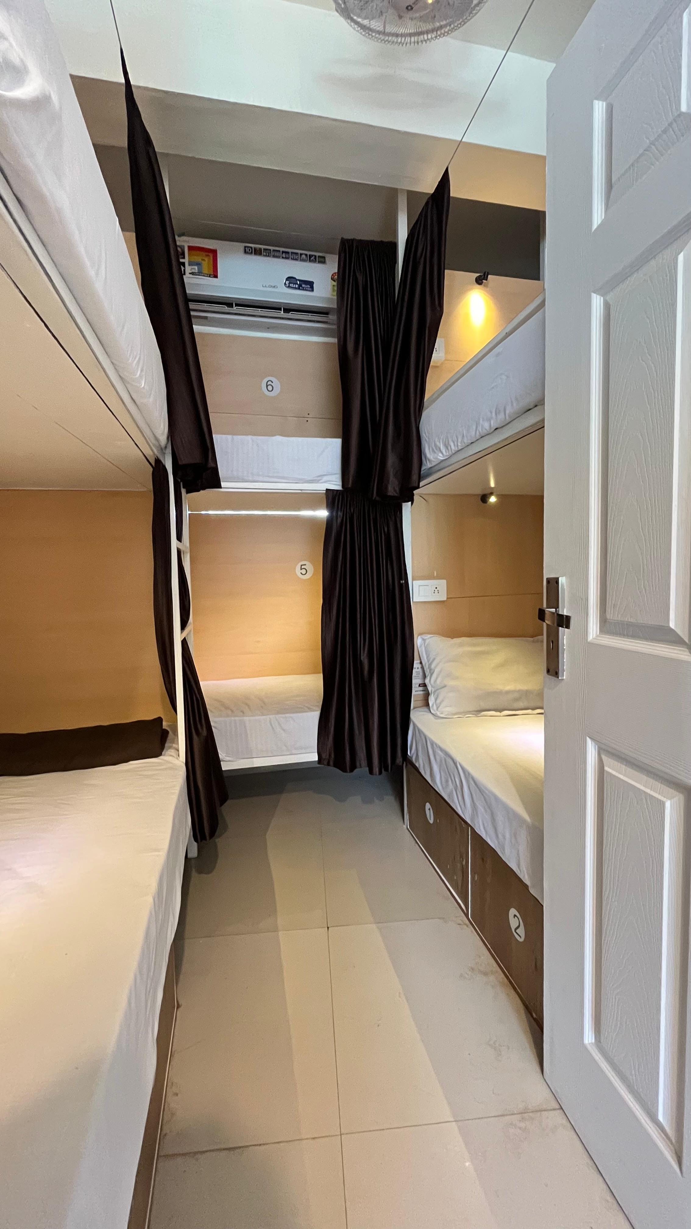 LF EASY BEDS - Tap to explore photos